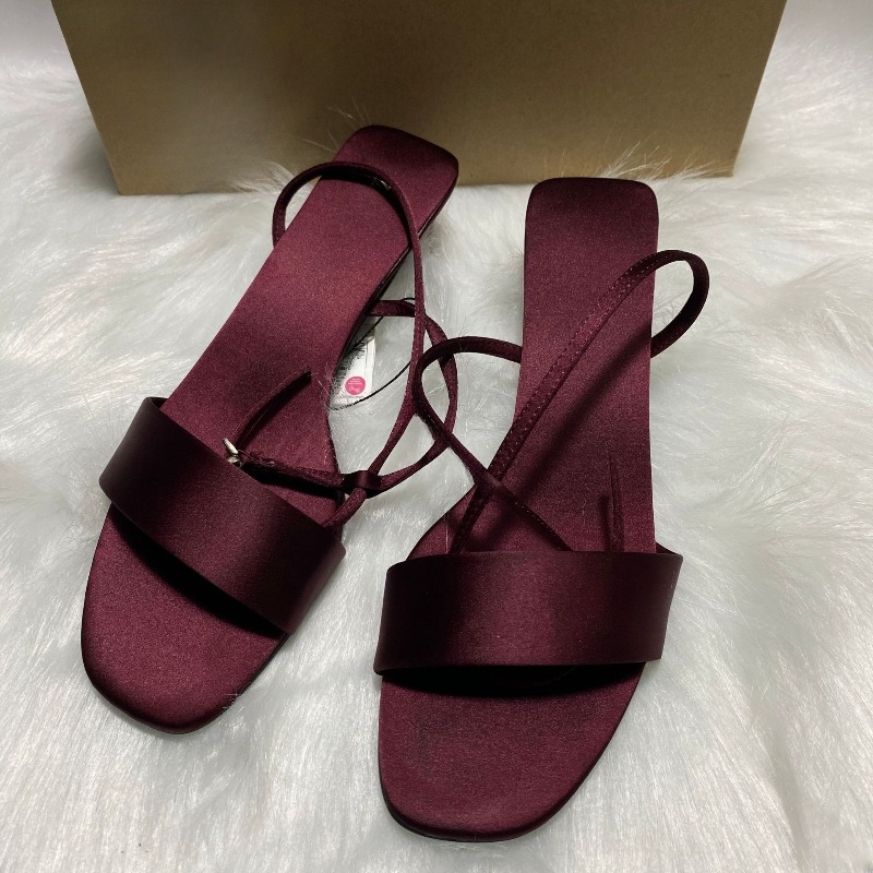 Women Shoes Brands - 럭셔리 새틴 앵클 스트랩 로우힐 여성
