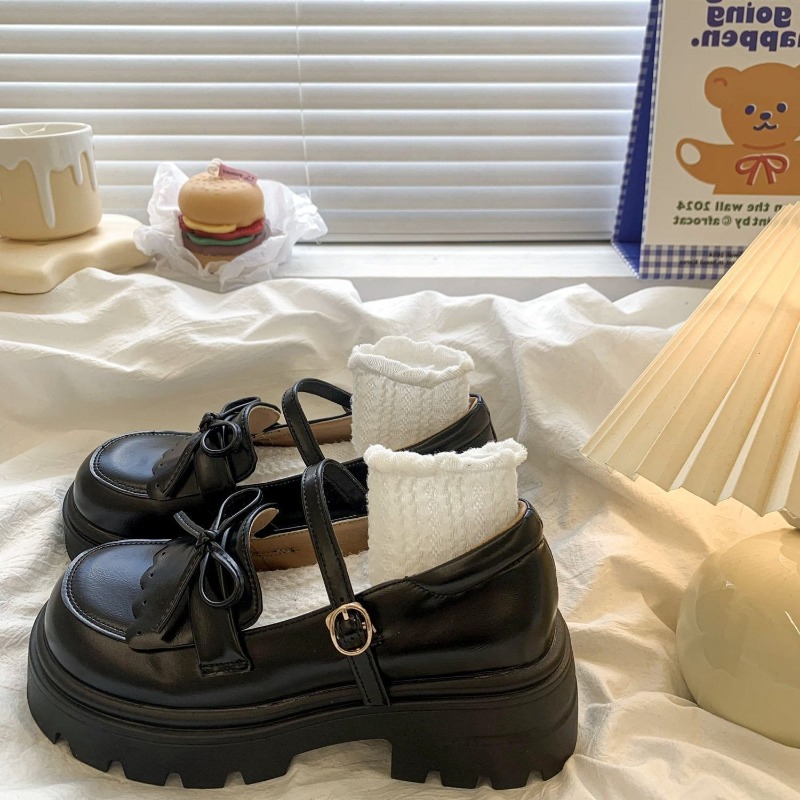 Patent Leather Pump - 럭셔리 여성 특허 가죽 신발 로리타