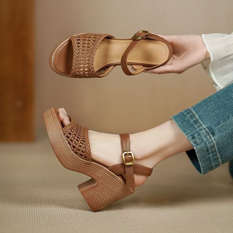 Platform Sneakers Chunky - 우아한 여성의 땋은 하이힐 샌들 2025