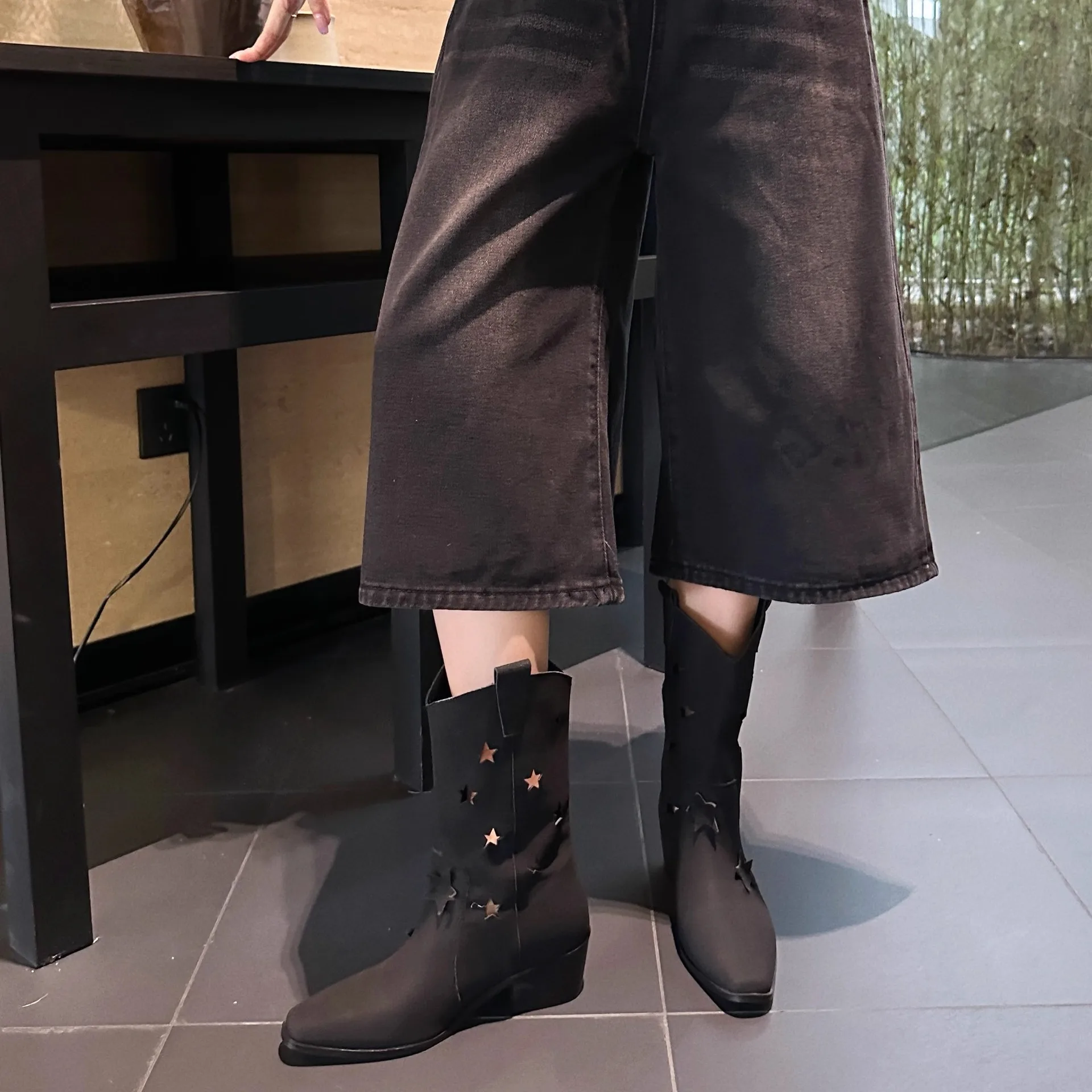 여성용 여름 레트로 라운드 토 청키 힐 비건 스웨이드  - Women'S Shoes Vegan 리뷰 및 가격