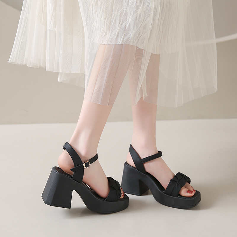 힐 없는 캠프 여성 샌들 럭셔리 슈즈 32 핑거 슬리퍼 - Women Shoes Types 리뷰 및 가격