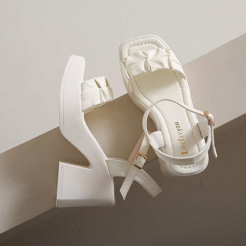 힐 없는 캠프 여성 샌들 럭셔리 슈즈 32 핑거 슬리퍼 - Women Shoes Types 리뷰 및 가격
