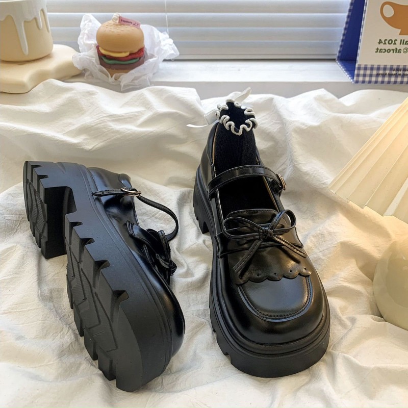 럭셔리 여성 특허 가죽 신발 로리타 일본 메리 제인 신 - Patent Leather Pump 리뷰 및 가격