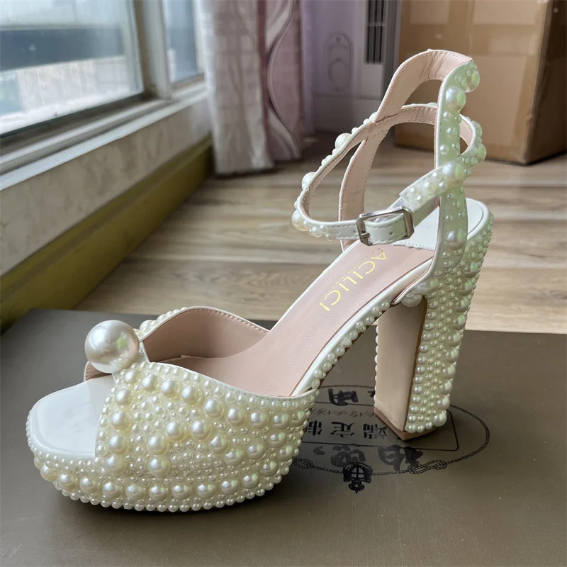 럭셔리 브랜드 여성 신발 완전 수제 진주 두꺼운 굽 샌 - Women Shoes Brands 리뷰 및 가격