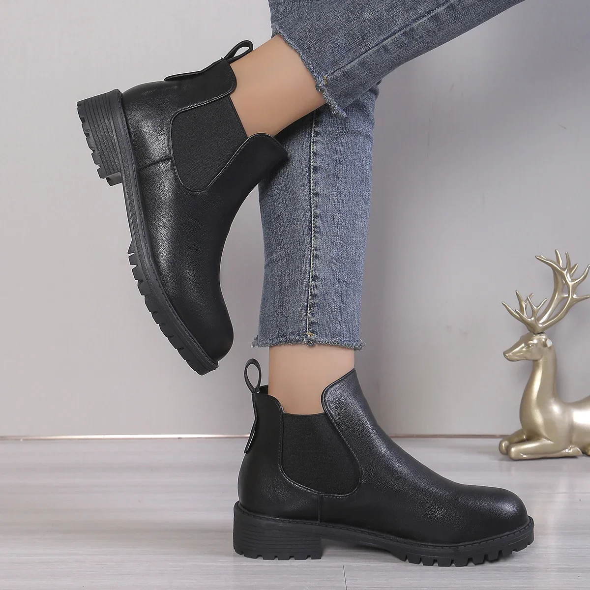 여성 캐주얼 첼시 발목 부츠 라운드 발가락 블랙 PU  - Women'S Shoes Chelsea 리뷰 및 가격
